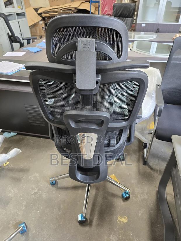 Headrest Ergonomic Office Chair - thumbnail 2