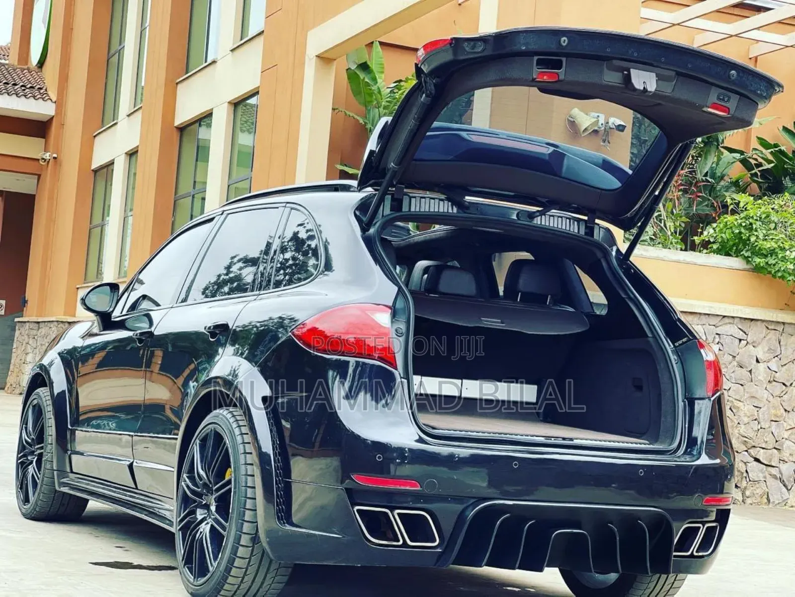 Porsche Cayenne Turbo 2011 Black