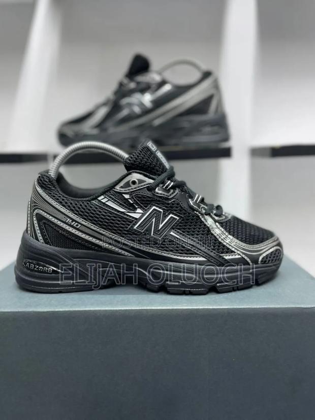 Original New Balance 740 Black - thumbnail 4
