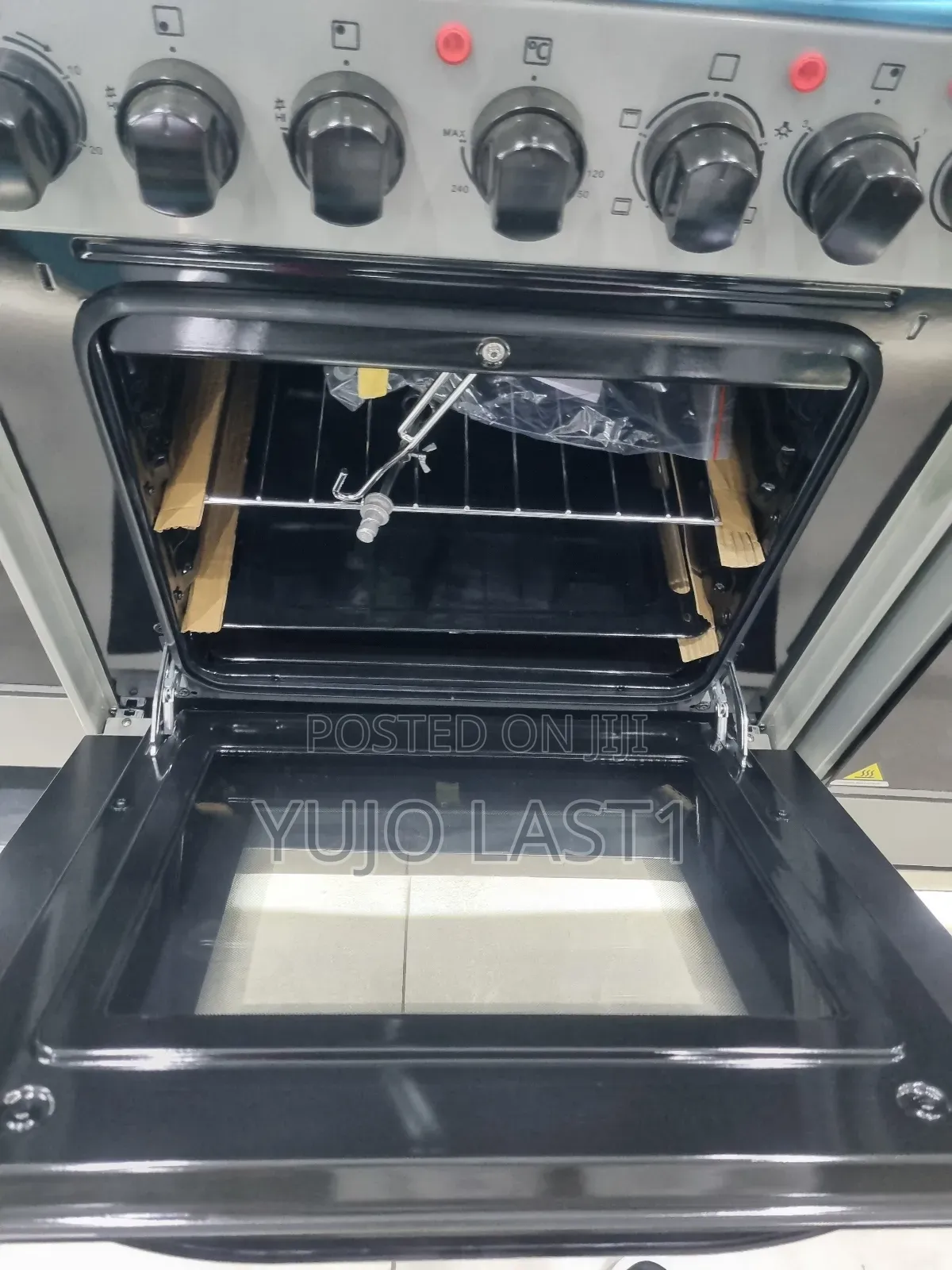 Hisense 60cm by 60cm Cooker Hf631gees