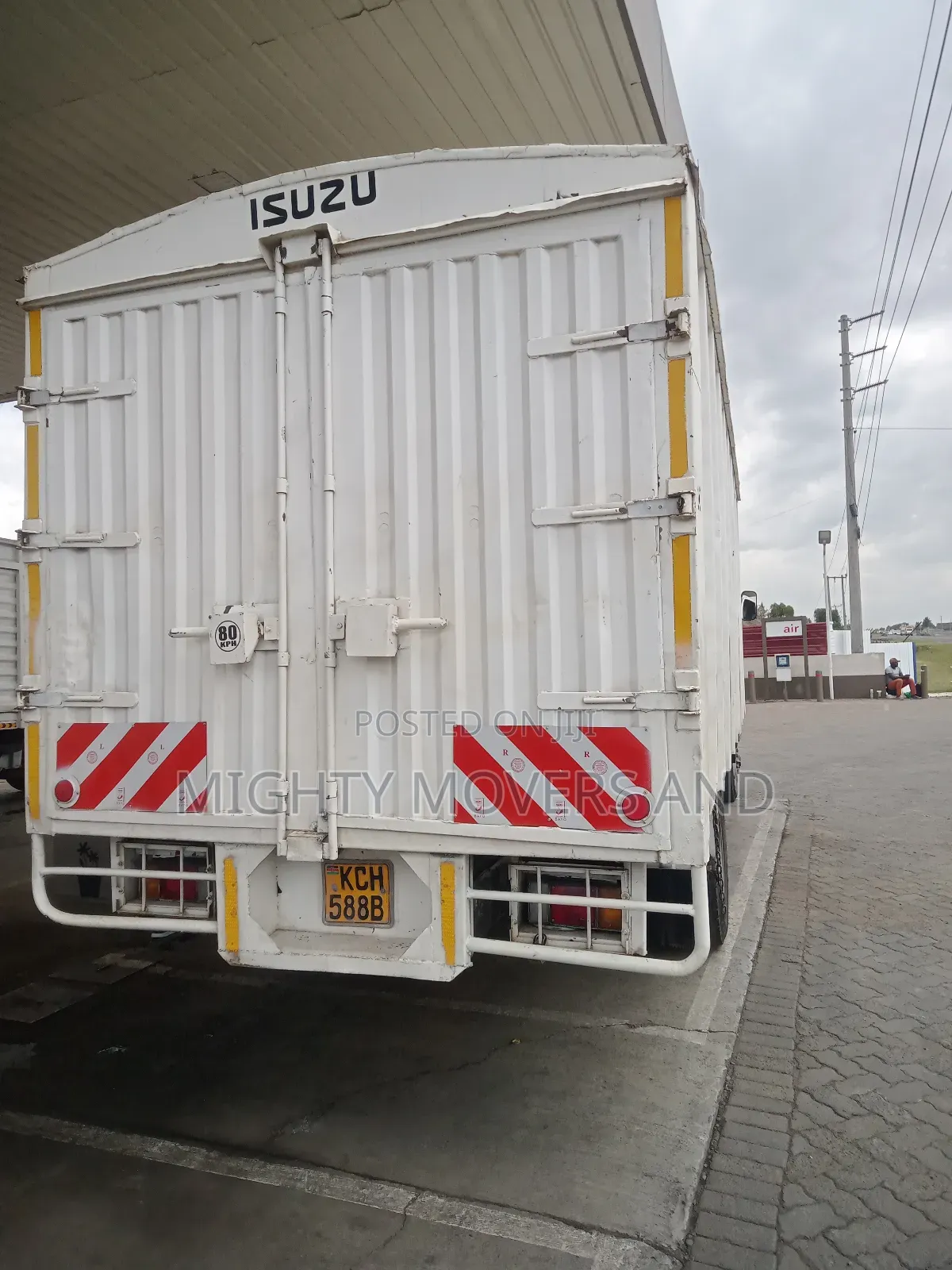 Coverbody Truck for Transportation Available