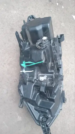 Nissan Xtrail  Nt32 Headlights
