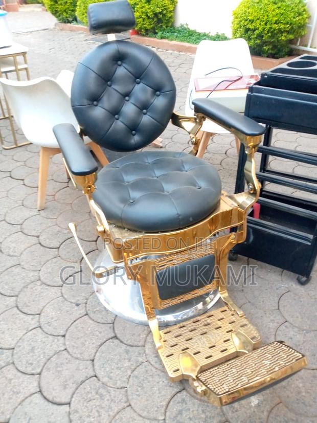 Executive Barber Chairs - main view