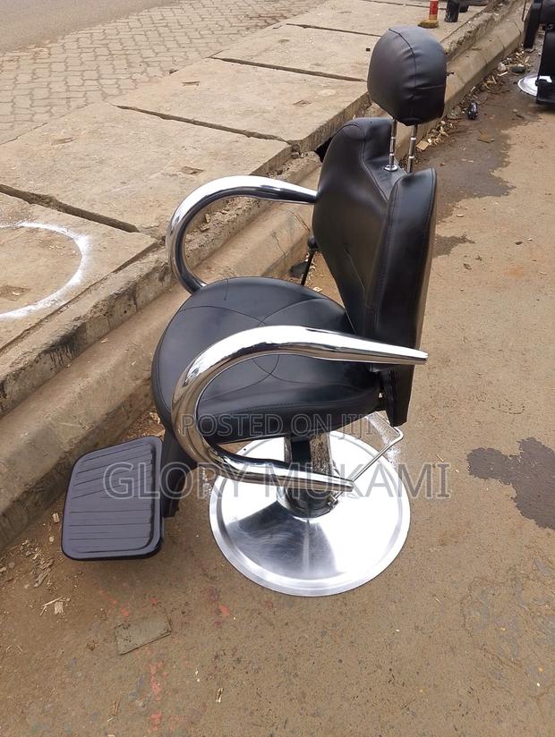 Barber Styling Seat - thumbnail 2