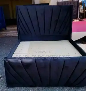 Chester Bed5*6 Black