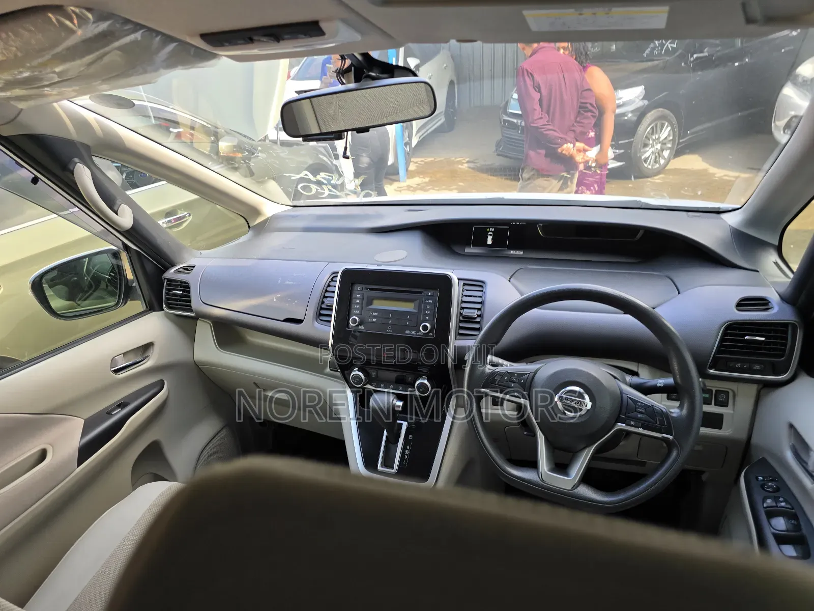 Nissan Serena 2018 White