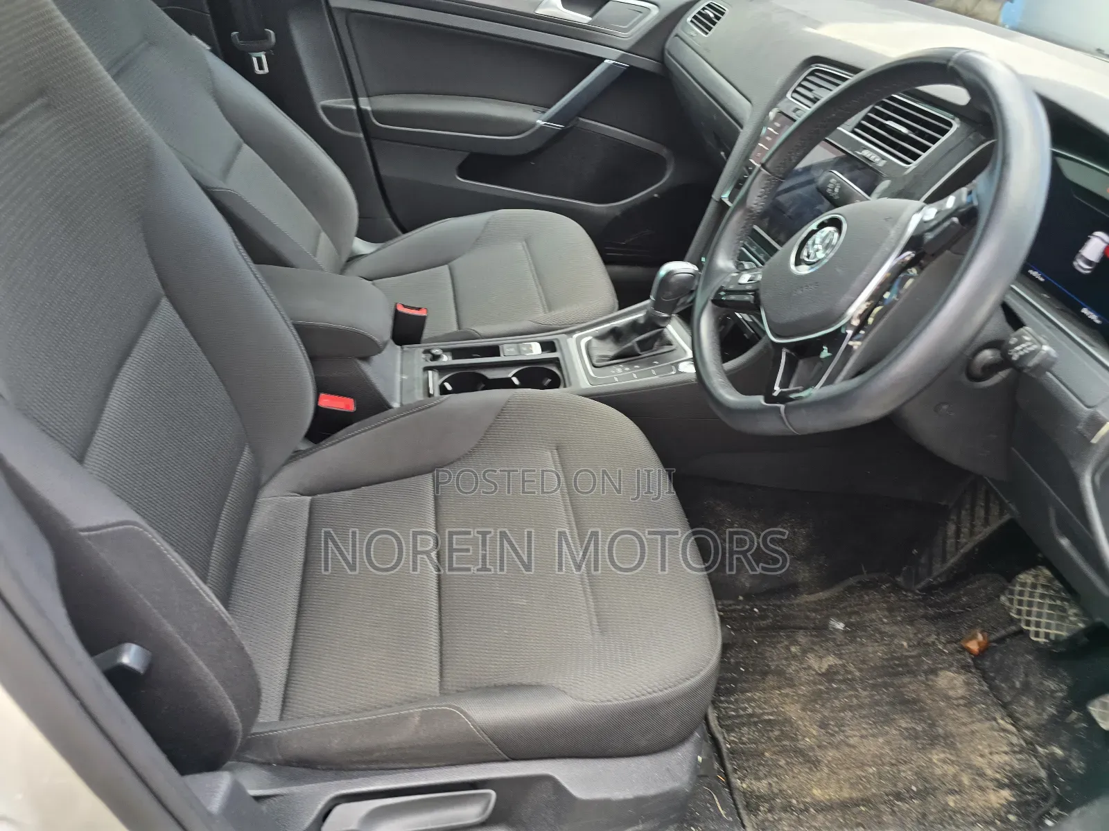 Volkswagen Golf 2019 White