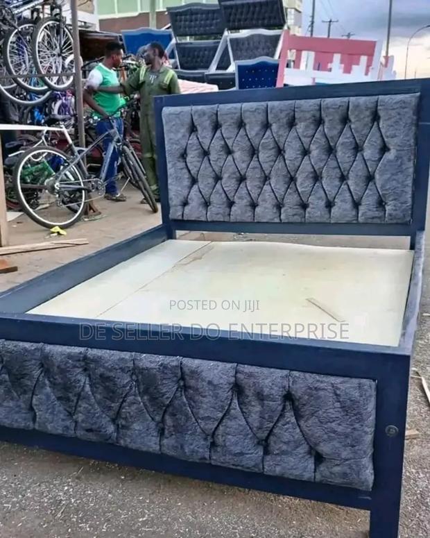 Bed Grey Colour Mocket 5*6
