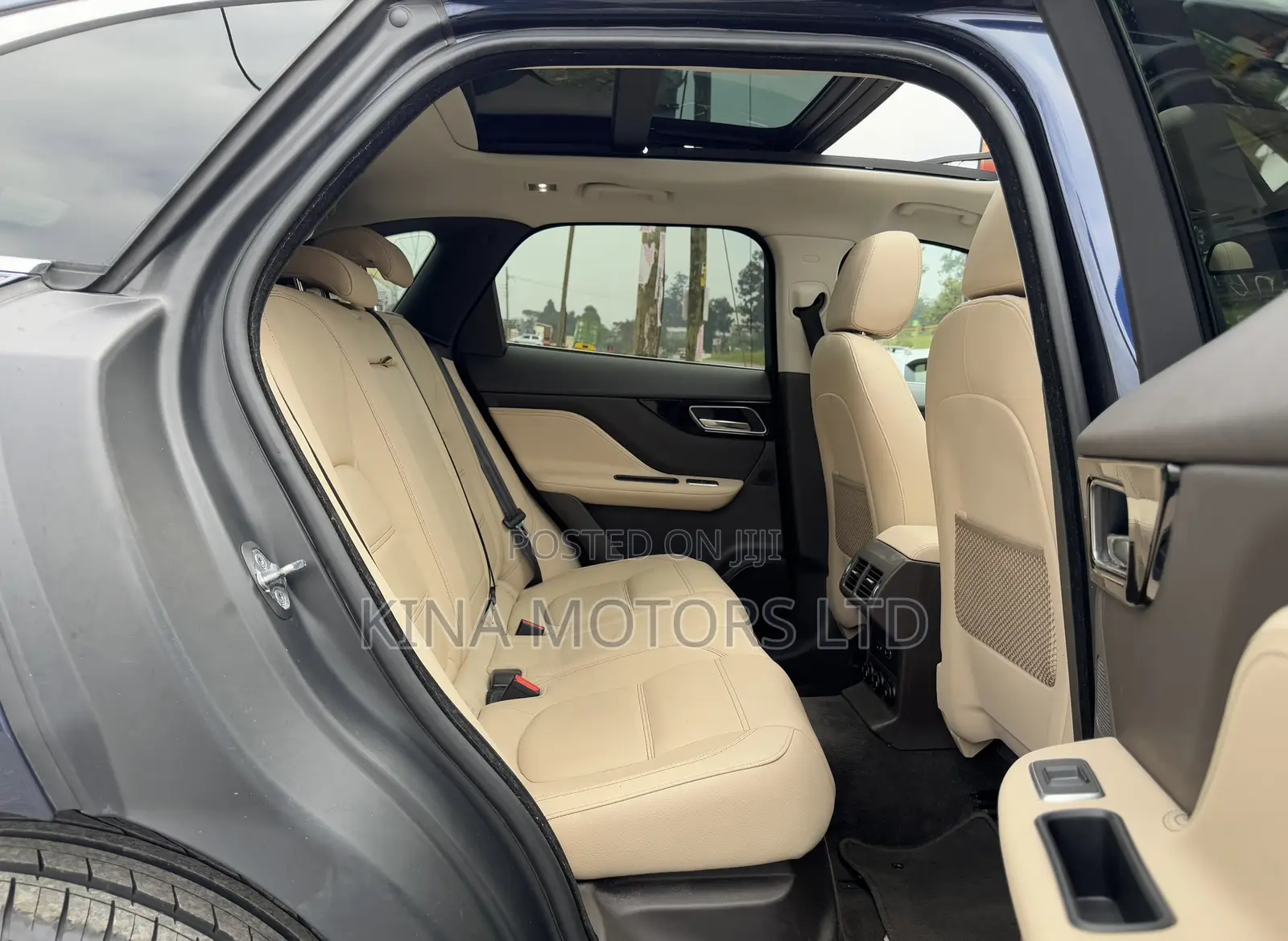 Jaguar F-Pace 2018 Blue