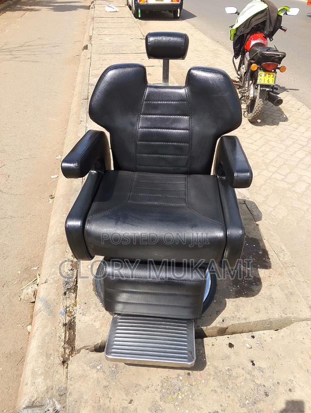 Executive Barber Chair