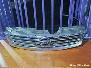 Nissan Sylphy N17/Kg11 Grille, Model 2006/2010. Ex Japan