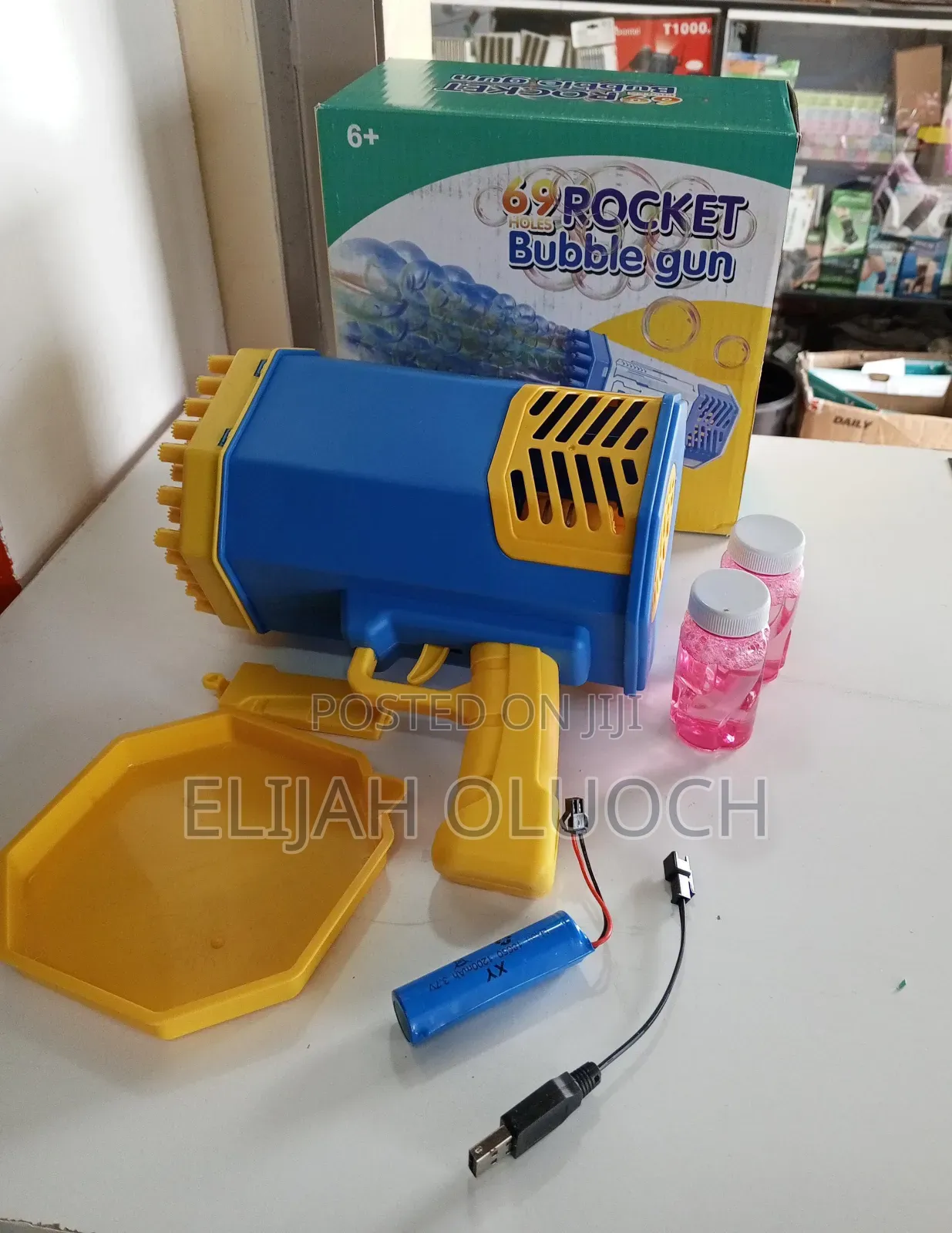 Rechargeable 69-Hole Bazooka Rocket Bubble Gun