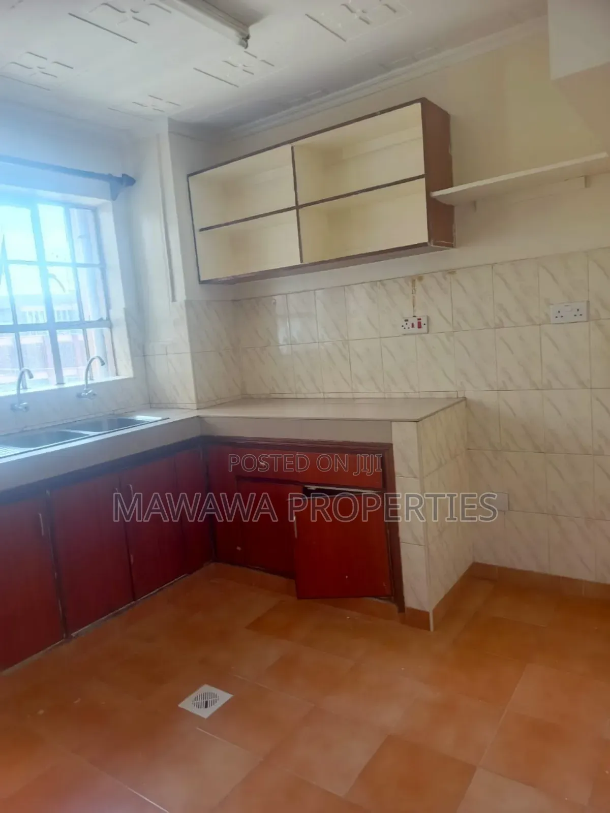 3bdrm Apartment in T-Mall, Nairobi West for rent