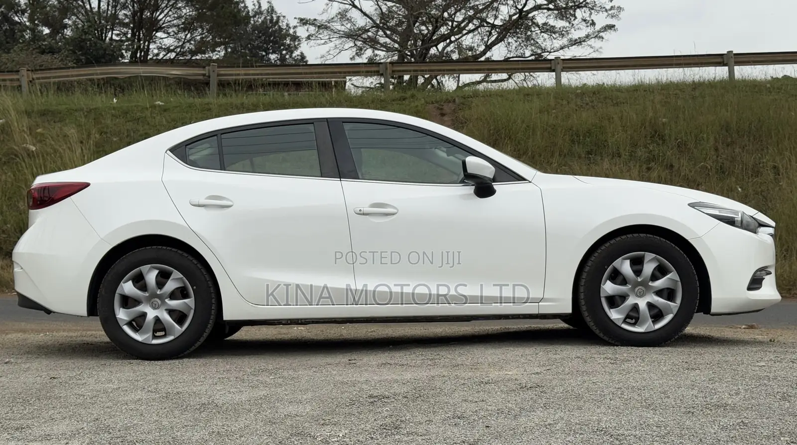 Mazda Axela 2018 White