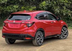 Honda Vezel 1.5 Hybrid 2WD 2018 Red
