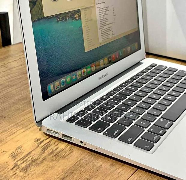 Laptop Apple MacBook Air 2017 8GB Intel Core i5 SSD 256GB - thumbnail 3