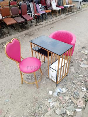 Manicure Table and Chairs - main view