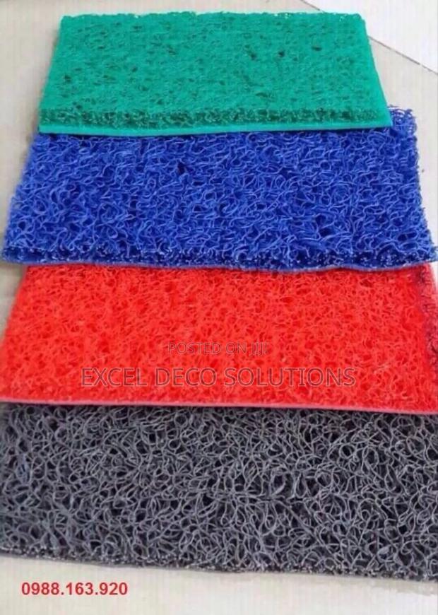 Heavy-Duty Anti-Slip Shower Mat PVC Coil, Waterproof