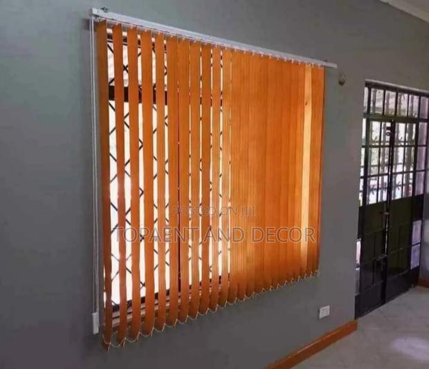 Adjustable Vertical Window Blinds Sleek and Finish