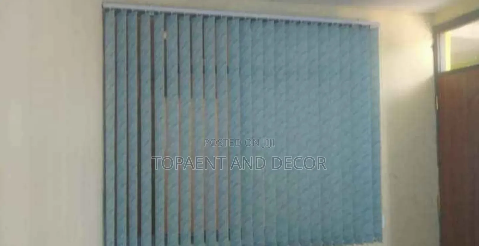 Clean Aesthetic Colour for Vertical Office Window Blinds