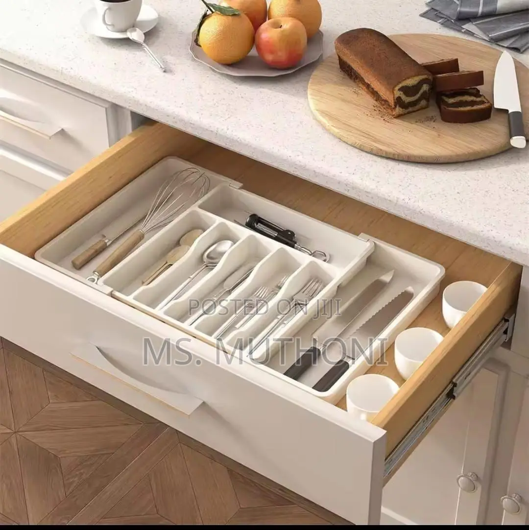 Hard Plastic Expandable Cutlery Drawer Organizer