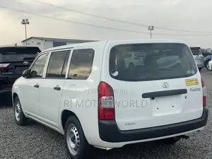 Toyota Probox 1.5 DX 2WD 2020 White