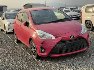 Toyota Vitz 1.3 FWD 5dr 2017 Pink
