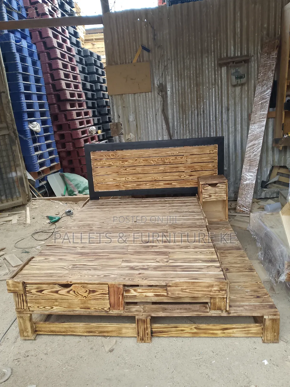 Standard Pallet Bed