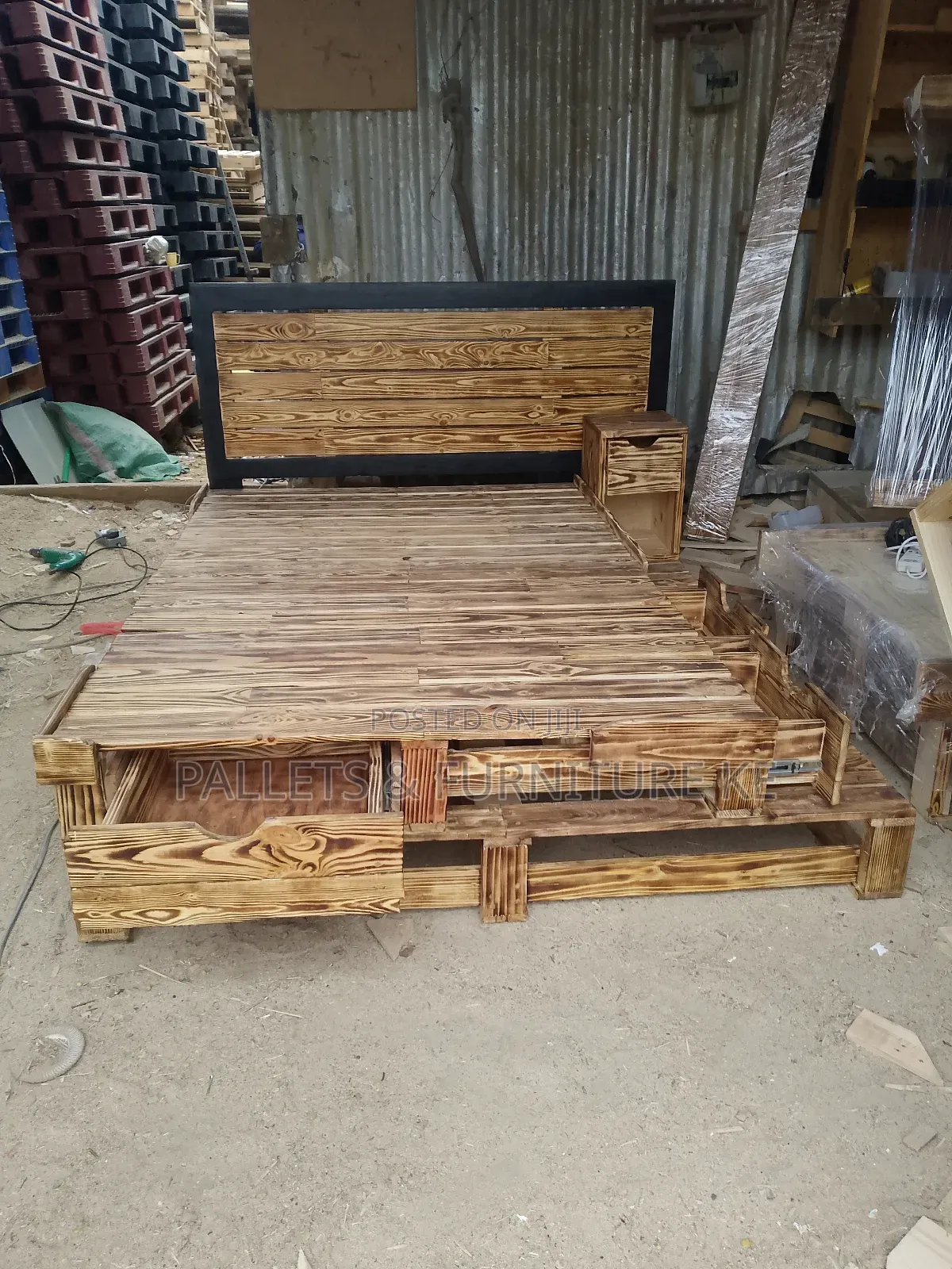 Standard Pallet Bed