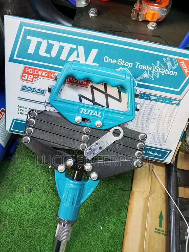 Total Folding Hand Riveter - main view