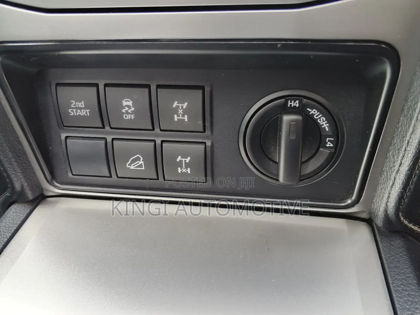 Toyota Land Cruiser Prado 2018 White