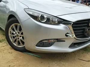 Mazda Axela 2018 Silver