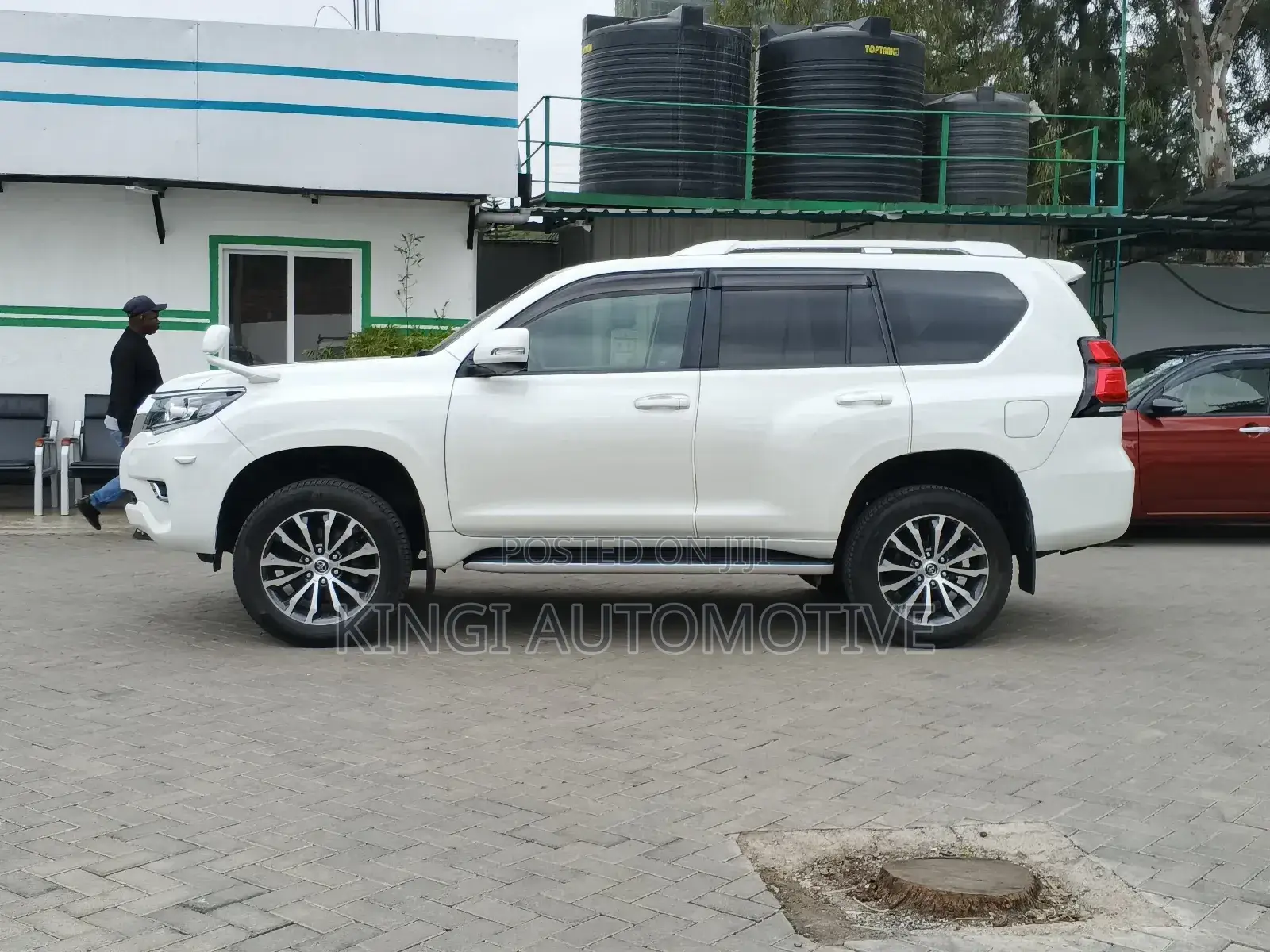 Toyota Land Cruiser Prado 2018 White