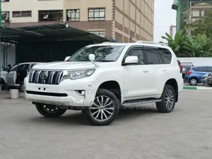 Toyota Land Cruiser Prado 2018 White