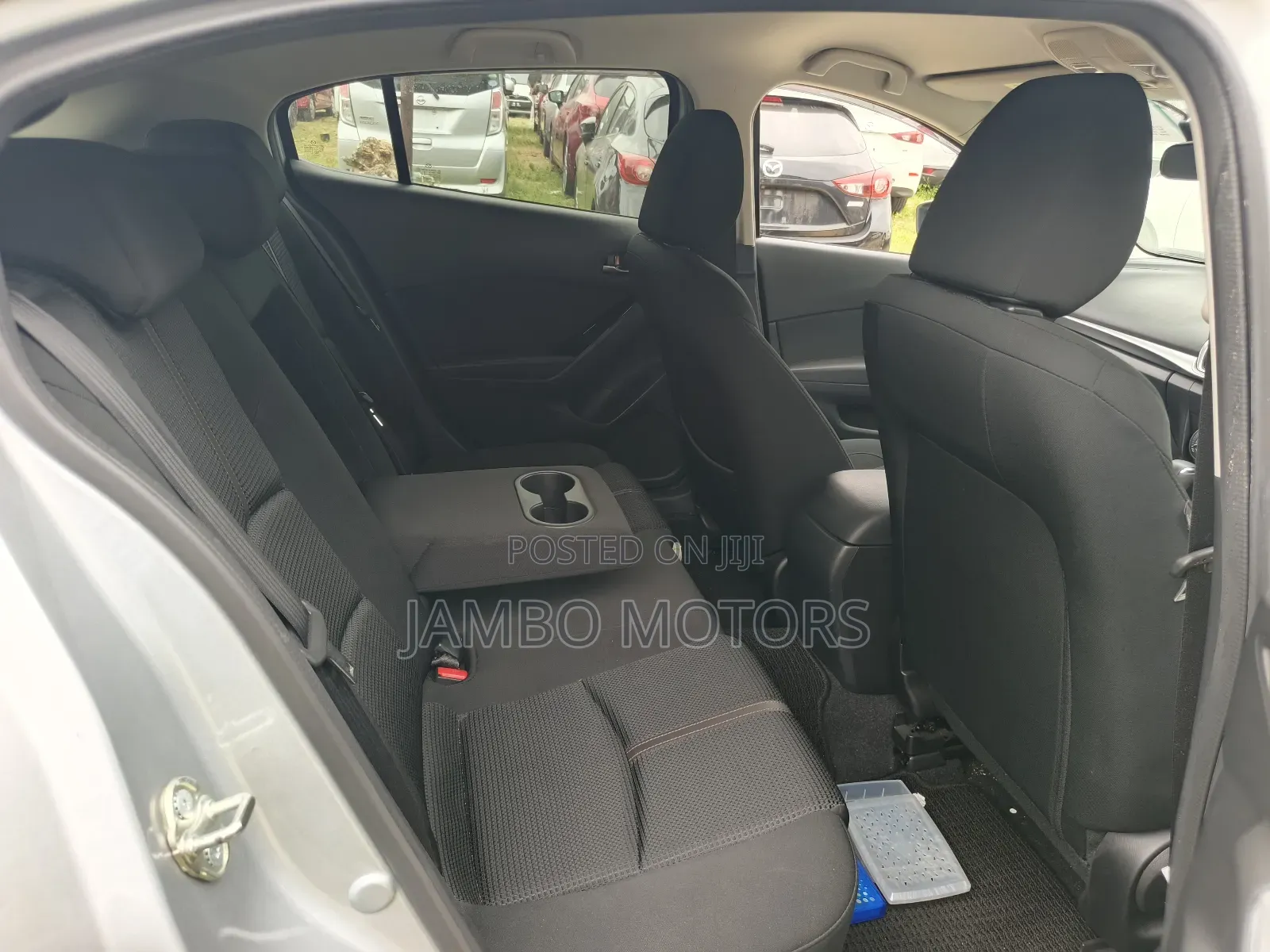 Mazda Axela 2018 Silver