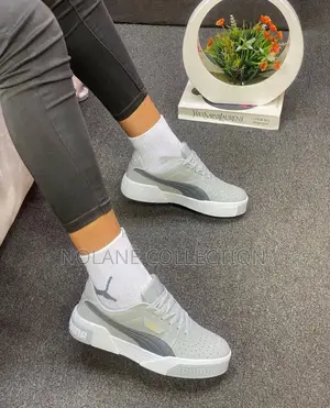 Puma Sneakers