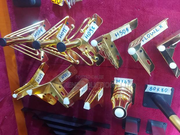 Sofa Legs Amount Is Per Piece - main view