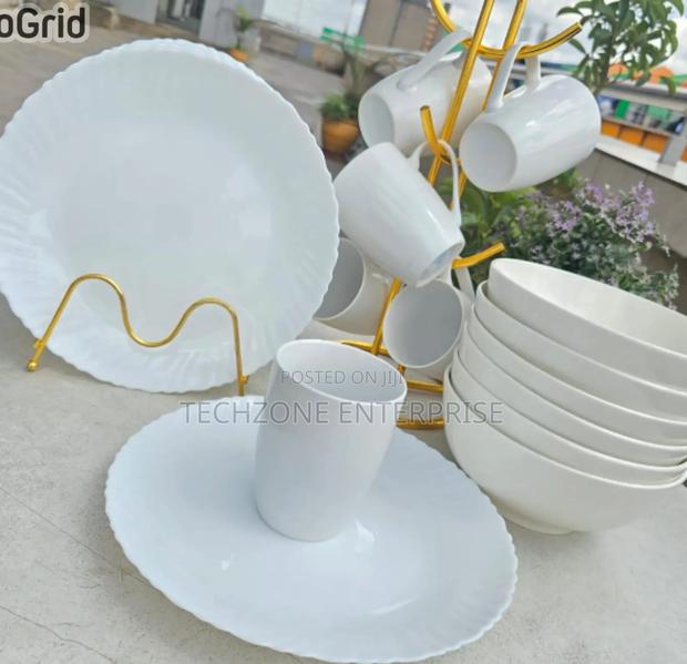 *High Quality 18pcs White Dinner Set,*