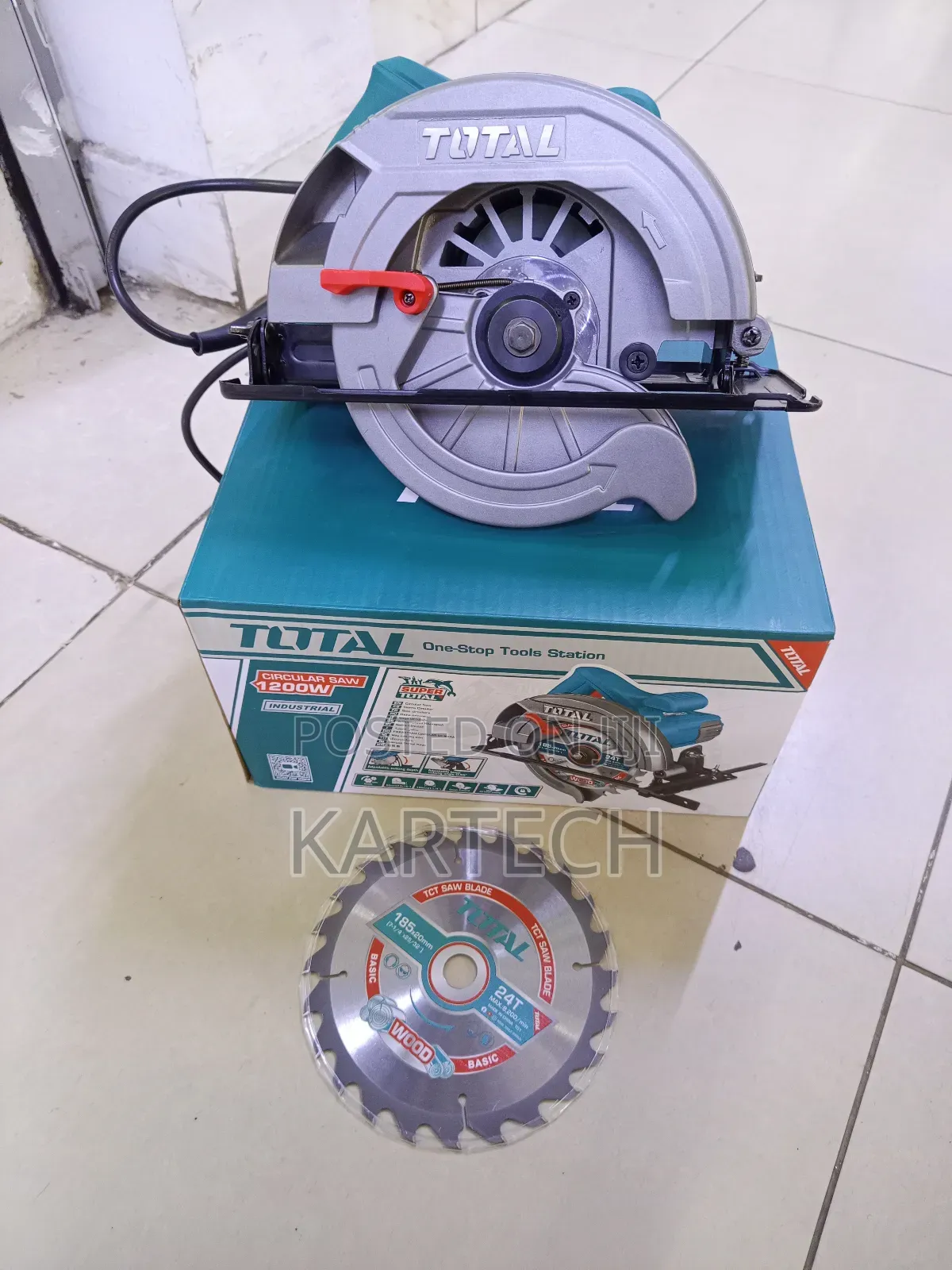 Total Industrial 1200w Circular Saw