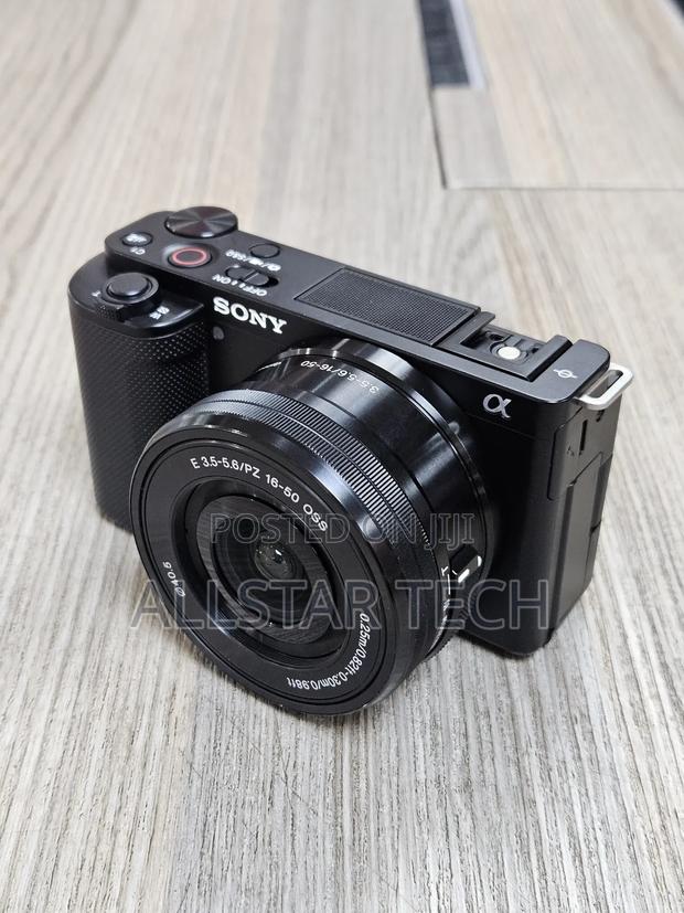 Sony Zv-E10 Mirrorless Camera With 16-50mm Lens (Black) - thumbnail 3