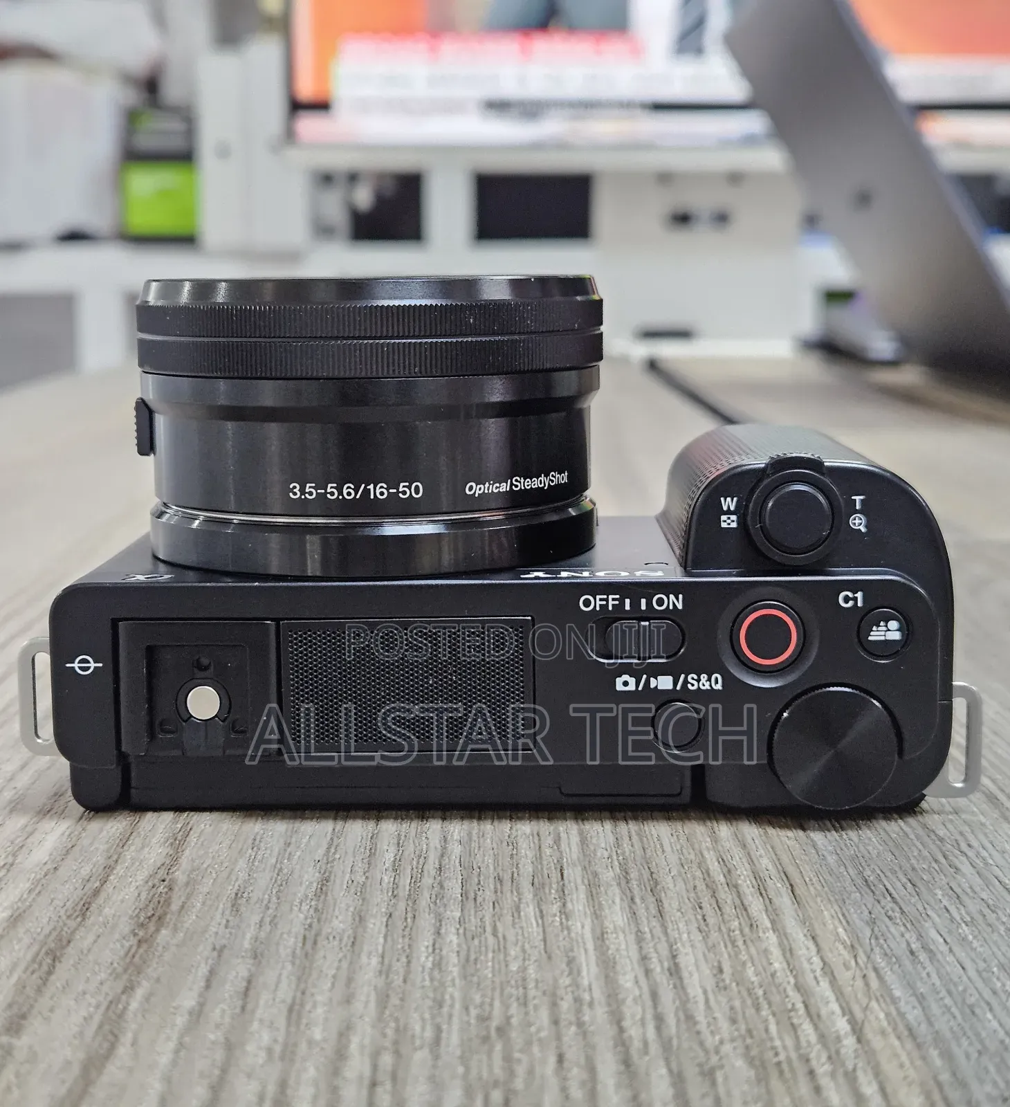 Sony Zv-E10 Mirrorless Camera With 16-50mm Lens (Black)