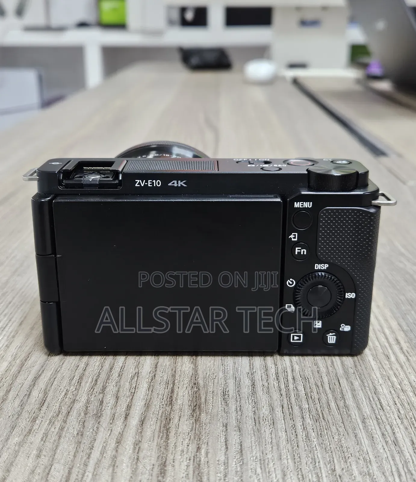 Sony Zv-E10 Mirrorless Camera With 16-50mm Lens (Black)