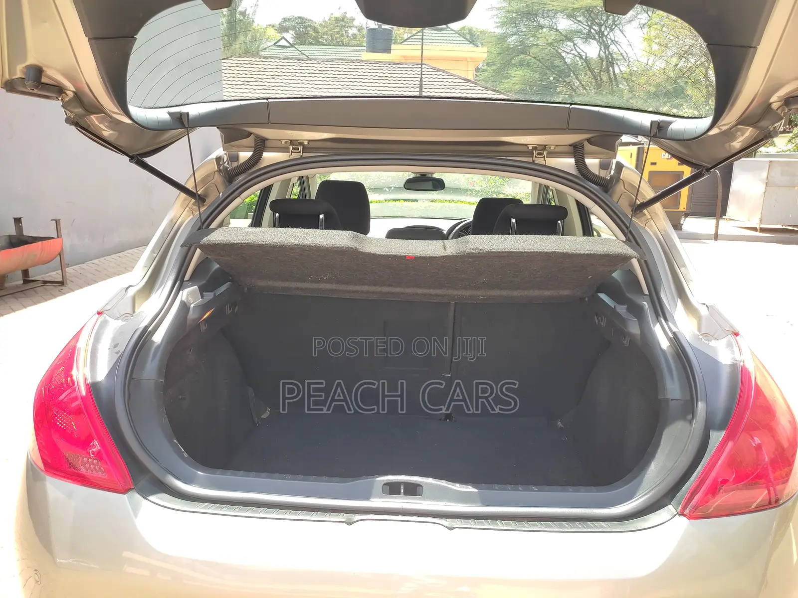 Peugeot 308 2013 Gray