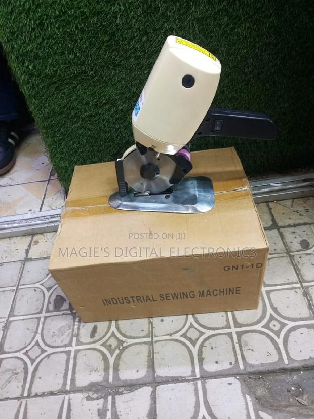 Most Affordable Cloth Cutting Machine - main view