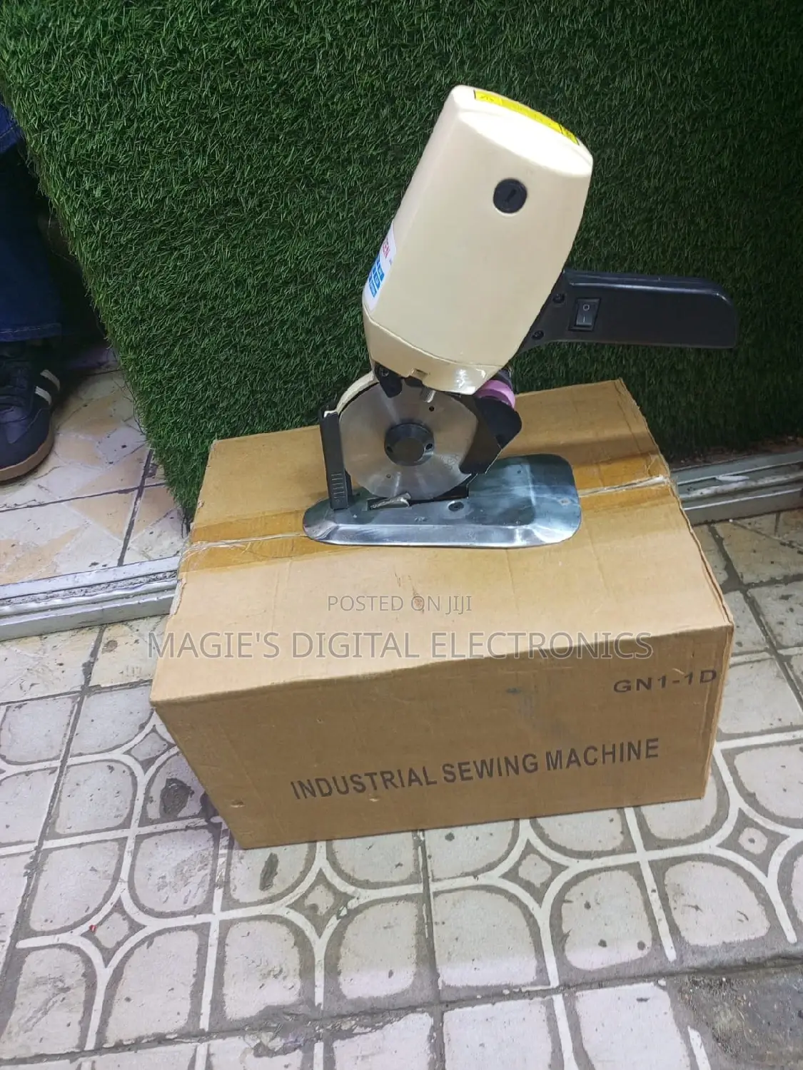 Super Excellent Cloth Cutting Machine