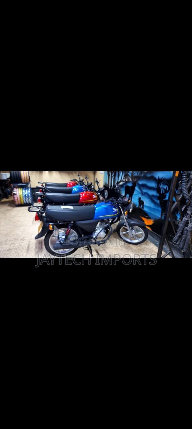 Honda 2023 Blue - thumbnail 2