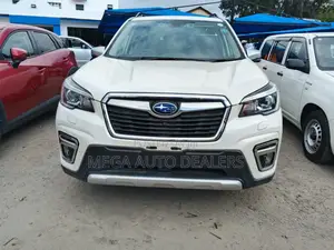 Subaru Forester 2018 White