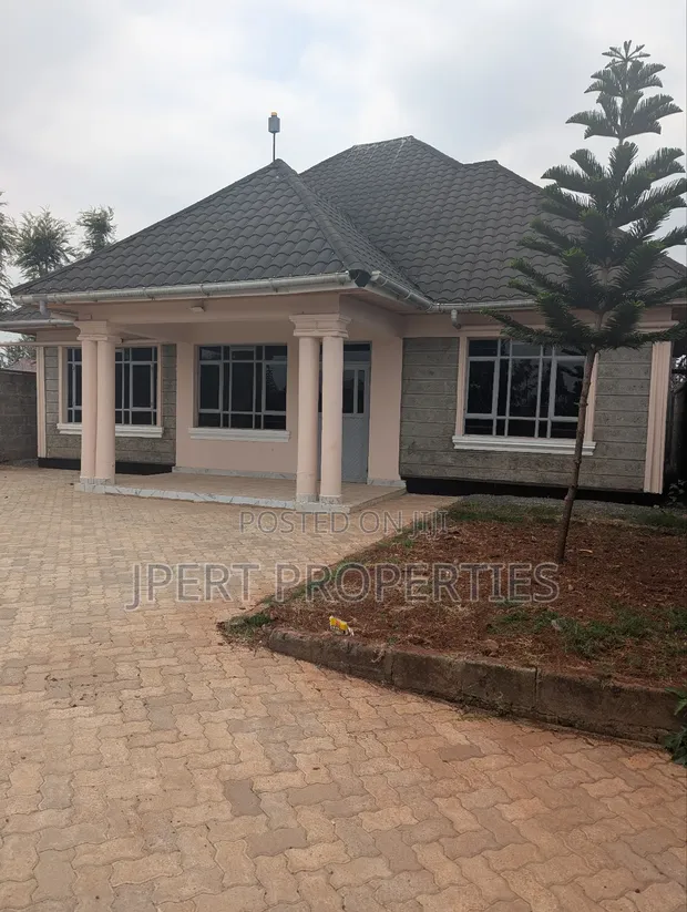 3bdrm Bungalow in Mugutha Wholesale, Ruiru for sale
