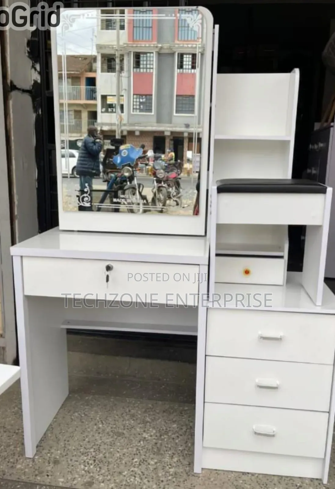 Unique White Dressing Table With Sliding Mirror