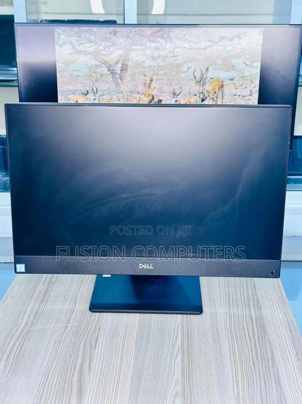 Desktop Computer Dell OptiPlex 5260 8GB Intel Core I3 SSD 256GB - main view